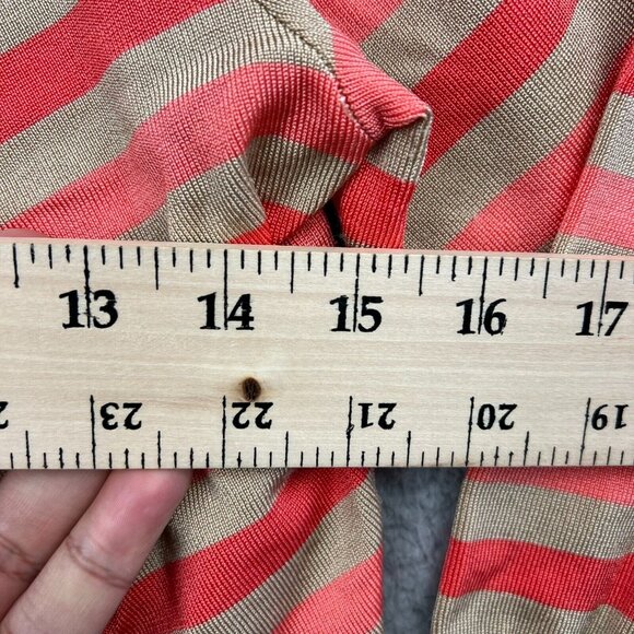 The Limited Pinky Red V Neck Sweater Womens Size Small Rayon Nylon - Picture 3 of 7